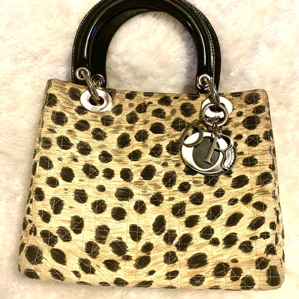 DIOR
Canvas Leopard Print Medium Lady Dior
